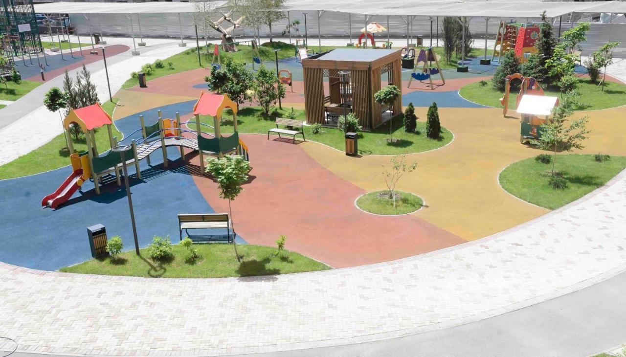 Апартаменты В Жк Laketown На Берегу Озера Almaty Eksteriør bilde